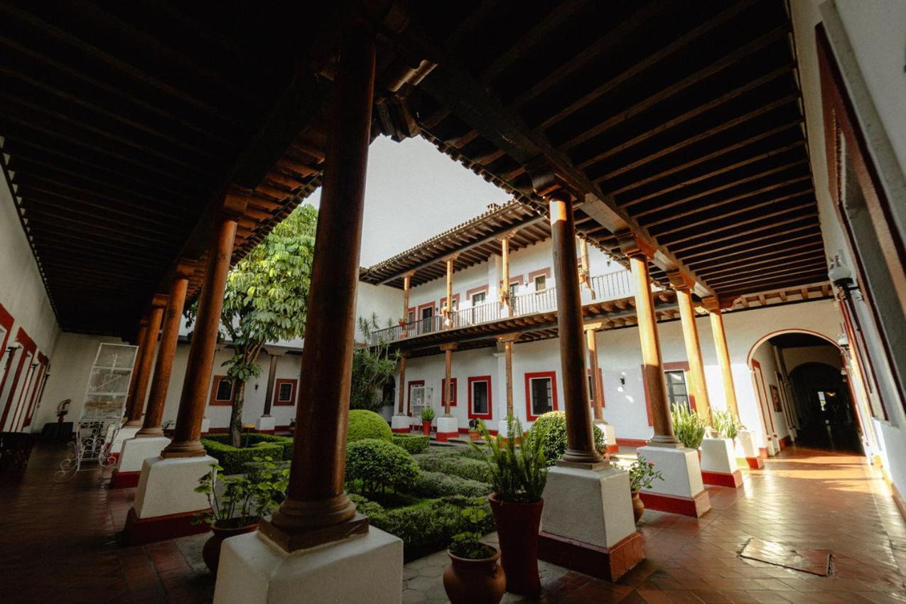 Best Western Plus Posada De Don Vasco Pátzcuaro Eksteriør billede Interior of the house